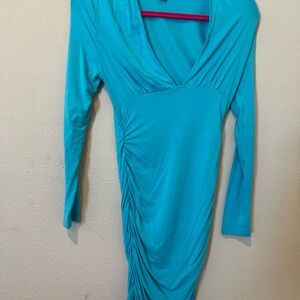 Elegant Blue Long-Sleeve Dress